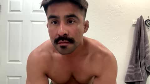 Snapshot of uknowwho84 chatting on March 22, 2026, 9:45 am uknowwho84 online show from March 22, 2026, 9:45 am