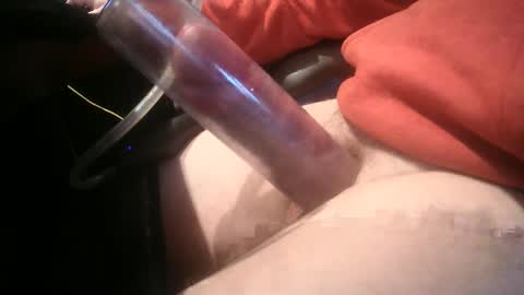 Snapshot of ukpumper chatting on February 11, 2025, 9:53 am ukpumper online show from February 11, 2025, 9:53 am