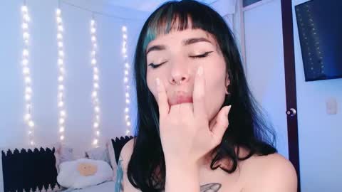 Martina online show from May 29, 2026, 2:31 am