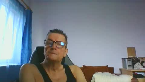 ulmeni4 online show from December 20, 2025, 7:59 am