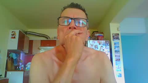 Snapshot of ulmeni7 chatting on June 22, 2026, 3:53 pm ulmeni7 online show from June 22, 2026, 3:53 pm