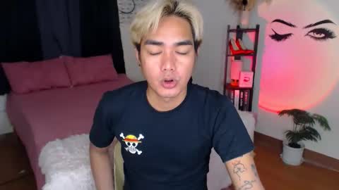 Snapshot of ultimatesexytrans chatting on February 3, 2025, 10:25 am Alex online show from February 3, 2025, 10:25 am