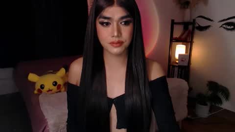 Snapshot of ultimatesexytrans chatting on February 19, 2025, 7:27 pm Alex online show from February 19, 2025, 7:27 pm