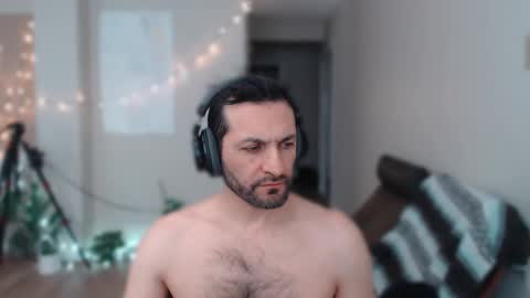 Snapshot of ultratoaster chatting on January 11, 2025, 8:43 pm ultratoaster online show from January 11, 2025, 8:43 pm