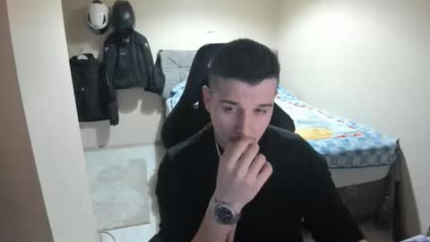 Snapshot of ulxer chatting on April 1, 2026, 7:11 pm hi im mike tyson - online show from April 1, 2026, 7:11 pm