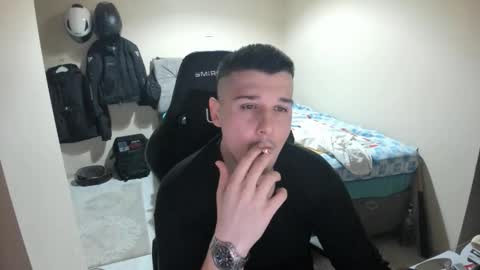 Snapshot of ulxer chatting on April 16, 2026, 9:39 pm hi im mike tyson - online show from April 16, 2026, 9:39 pm