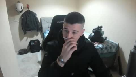 Snapshot of ulxer chatting on April 23, 2026, 9:17 pm hi im mike tyson - online show from April 23, 2026, 9:17 pm