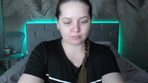 Ulyana online show from January 31, 2025, 3:33 pm