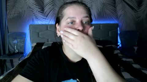 Ulyana online show from September 16, 2025, 6:25 am