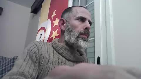 Umutlu003 online show from February 8, 2026, 10:35 pm