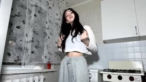 Isobelle lisi online show from December 17, 2025, 4:02 pm