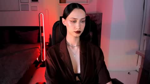unaericaabistrong online show from April 23, 2026, 6:43 pm