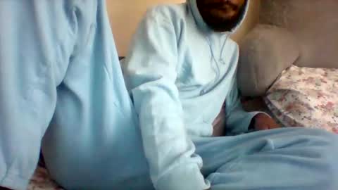 uncircumcise30 online show from May 25, 2026, 1:06 pm