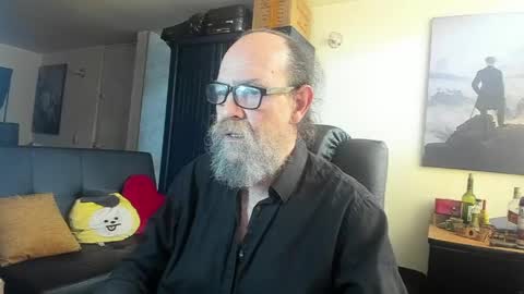 Uncle Hottie online show from June 4, 2026, 4:46 pm