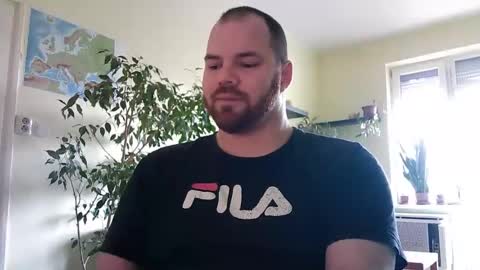 Snapshot of uncut_strong chatting on January 16, 2026, 10:08 am Uncut Strong online show from January 16, 2026, 10:08 am