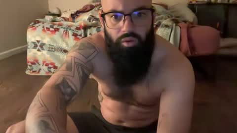 uncutbeard129840 online show from November 4, 2025, 1:21 pm