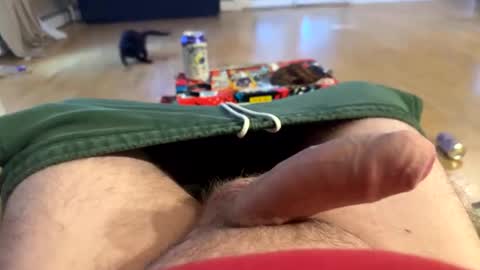 Snapshot of uncutbutter chatting on November 18, 2025, 8:13 pm uncutbutter online show from November 18, 2025, 8:13 pm