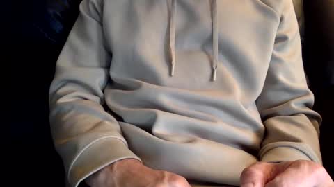 Snapshot of uncutone2345 chatting on October 26, 2025, 9:21 pm uncutone2345 online show from October 26, 2025, 9:21 pm