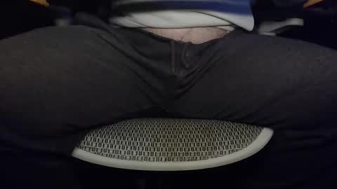 Under the desk online show from February 20, 2026, 3:34 pm