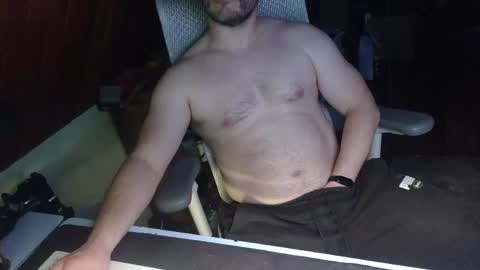 Under the desk online show from April 16, 2026, 7:25 pm