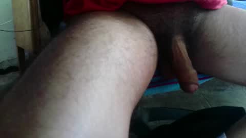 Snapshot of under_thedesk chatting on January 14, 2025, 11:20 am Giov online show from January 14, 2025, 11:20 am