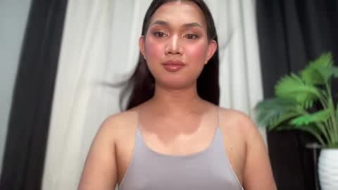 Lily online show from May 26, 2026, 11:17 am