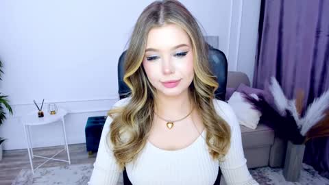 Alice online show from February 7, 2025, 7:49 pm