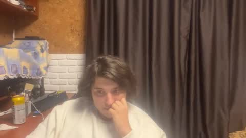 Snapshot of unholy_heat chatting on October 18, 2025, 8:31 pm Anri online show from October 18, 2025, 8:31 pm