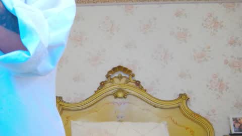 Snapshot of unholyangels_ chatting on December 2, 2025, 9:21 pm Selenna And Kenny online show from December 2, 2025, 9:21 pm