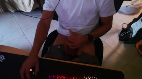 unicornflowers online show from January 5, 2025, 6:24 pm