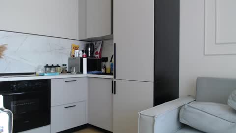 uninvited_raccoon online show from March 12, 2025, 4:19 am