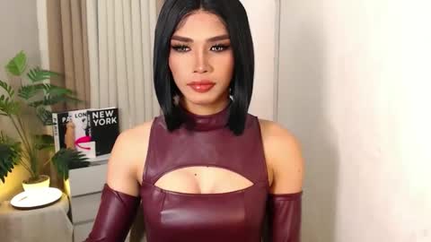 Miss Andrea online show from November 14, 2025, 3:16 am