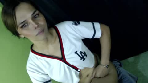 Snapshot of unknown_trans18 chatting on June 17, 2026, 11:05 pm unknown_trans18 online show from June 17, 2026, 11:05 pm