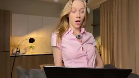 Snapshot of unnabella chatting on June 20, 2026, 7:16 pm UnnaBella online show from June 20, 2026, 7:16 pm