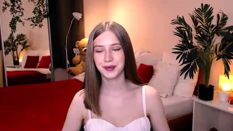 Snapshot of unreal_lady chatting on June 6, 2026, 10:03 pm unreal_lady online show from June 6, 2026, 10:03 pm