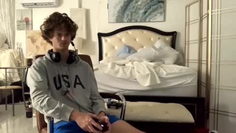 Stepbro online show from February 5, 2025, 12:49 pm