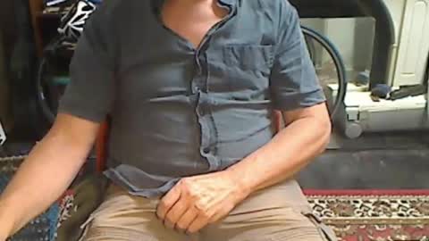 Snapshot of updownunder chatting on November 24, 2025, 1:38 am Freddie online show from November 24, 2025, 1:38 am