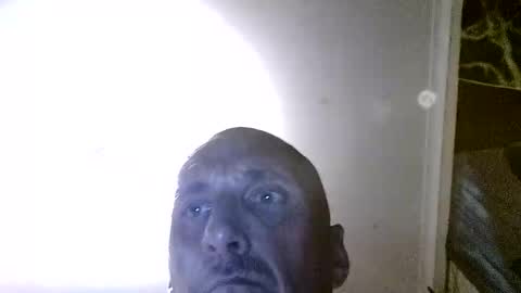 uplatenhorny2379 online show from January 14, 2026, 3:23 am