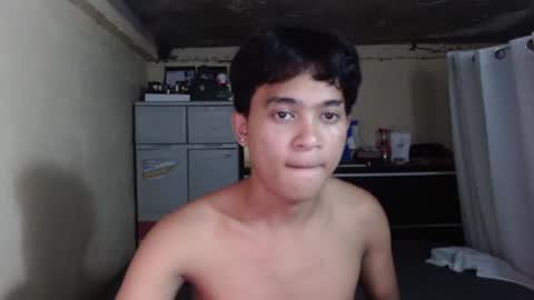 Snapshot of ur_asianversarap chatting on February 1, 2026, 12:59 pm asian versarap online show from February 1, 2026, 12:59 pm