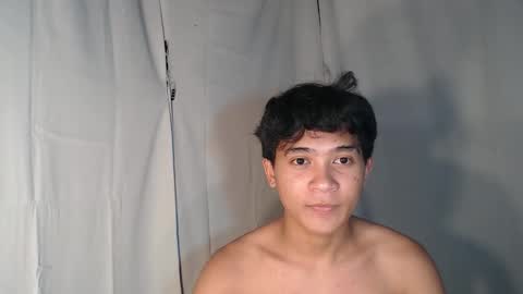 Snapshot of ur_asianversarap chatting on February 12, 2026, 3:18 pm asian versarap online show from February 12, 2026, 3:18 pm