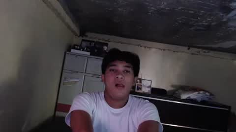 Snapshot of ur_asianversarap chatting on February 17, 2026, 1:35 am asian versarap online show from February 17, 2026, 1:35 am