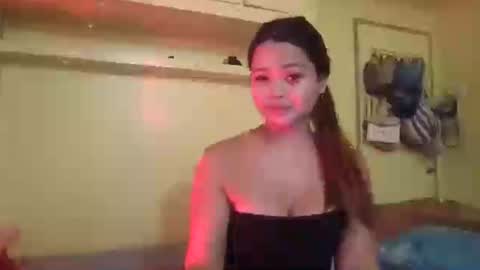 ur_cristal online show from July 20, 2026, 9:23 am