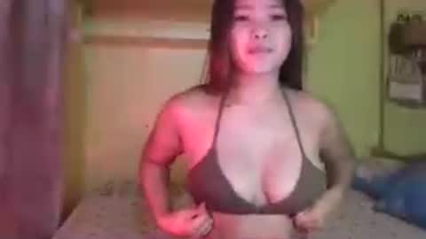 ur_cristal online show from July 25, 2026, 10:46 am