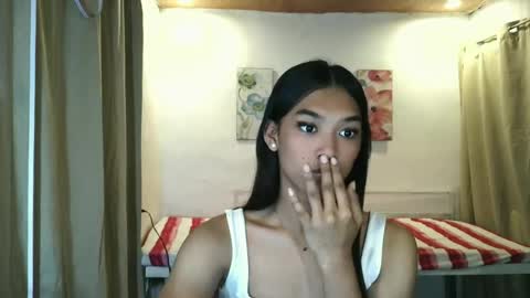 Snapshot of ur_dazzlingmorenaxx chatting on July 3, 2026, 2:23 pm ur_dazzlingmorenaxx online show from July 3, 2026, 2:23 pm