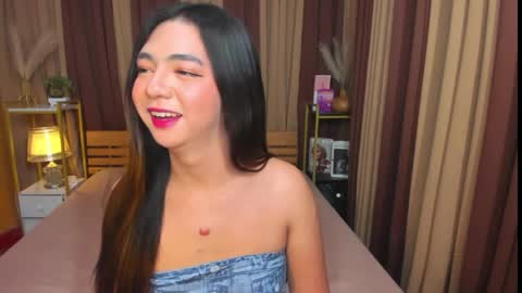 Snapshot of ur_girl_dwalker chatting on May 3, 2026, 7:58 am ur_girl_dwalker online show from May 3, 2026, 7:58 am