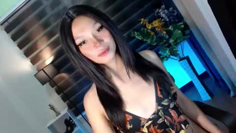 Snapshot of ur_hot_fantasyxxx chatting on September 19, 2025, 8:05 am Saina Gonzales online show from September 19, 2025, 8:05 am