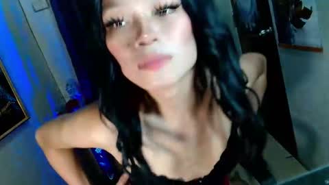 Snapshot of ur_hot_fantasyxxx chatting on October 7, 2025, 1:14 am Saina Gonzales online show from October 7, 2025, 1:14 am