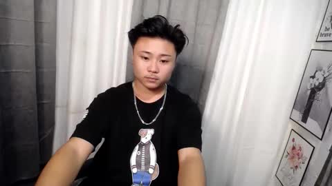 Snapshot of ur_hotguy chatting on October 1, 2025, 1:28 pm ur_hotguy online show from October 1, 2025, 1:28 pm