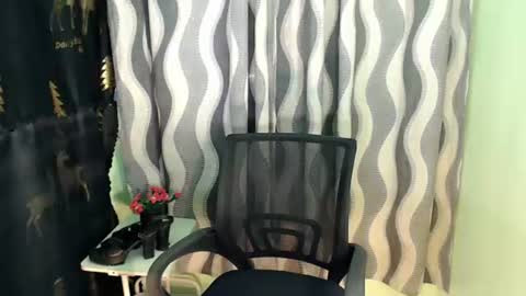 Snapshot of ur_jadelover chatting on June 17, 2026, 8:17 am JADE online show from June 17, 2026, 8:17 am