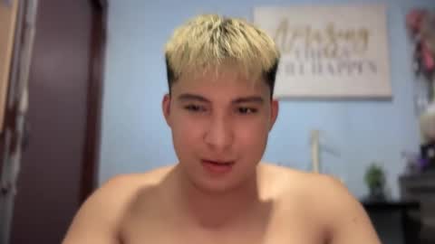Snapshot of ur_jayqutee chatting on May 4, 2026, 6:59 pm Ur jayqutee online show from May 4, 2026, 6:59 pm